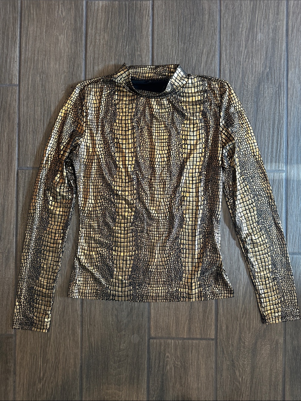 SHEIN Metallic Gold Croc-Print Long Sleeve Top. Stretch size Small